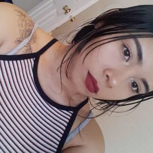 Meet your Posher, Yesi